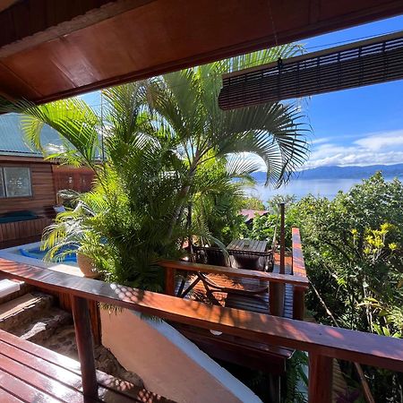 Naveria Heights Lodge Savusavu Exterior photo