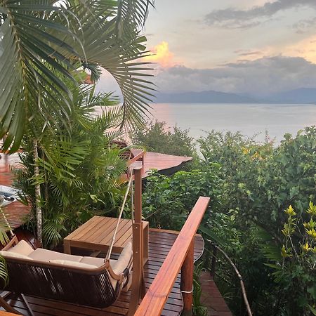 Naveria Heights Lodge Savusavu Exterior photo