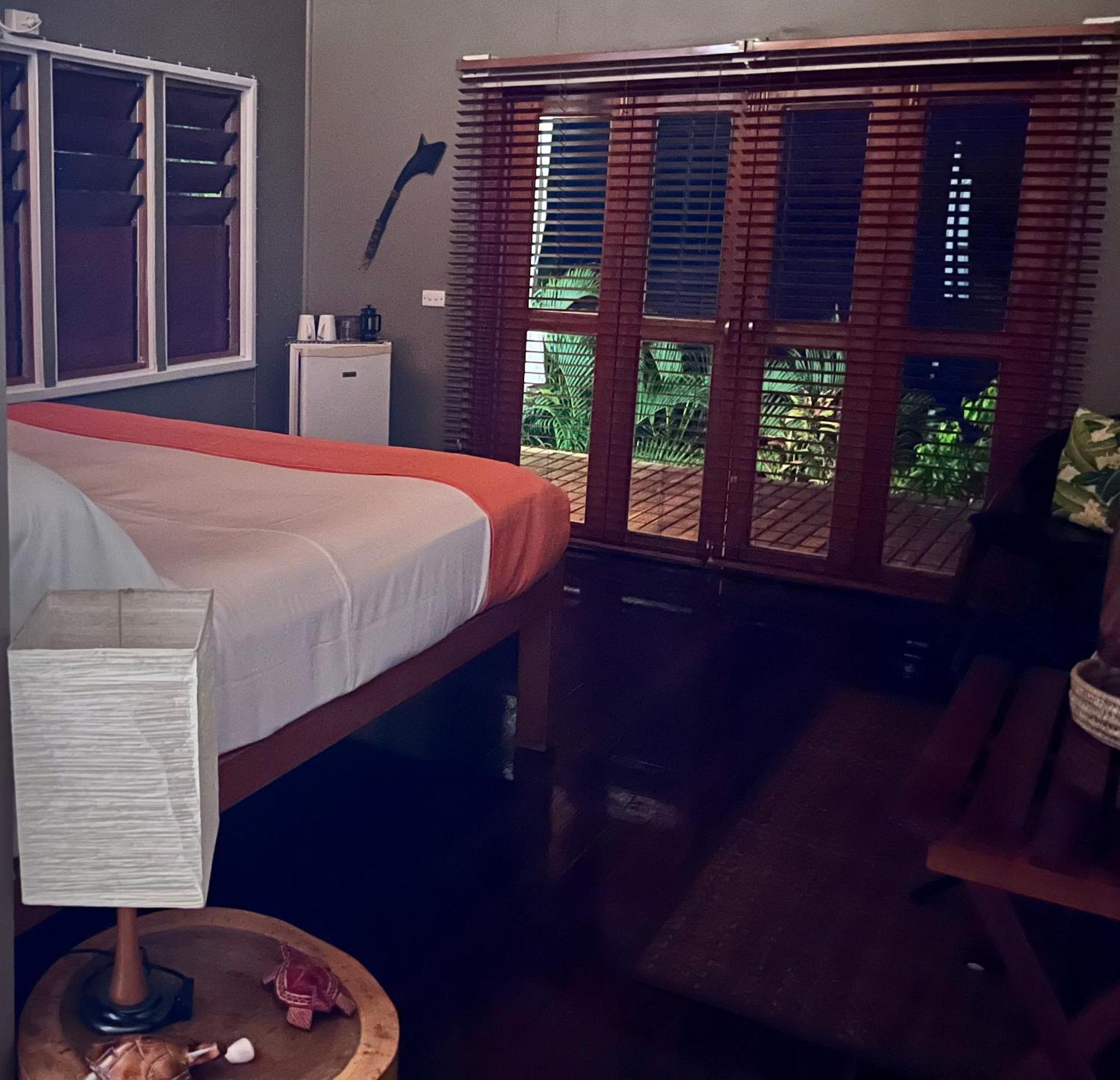 Naveria Heights Lodge Savusavu Exterior photo